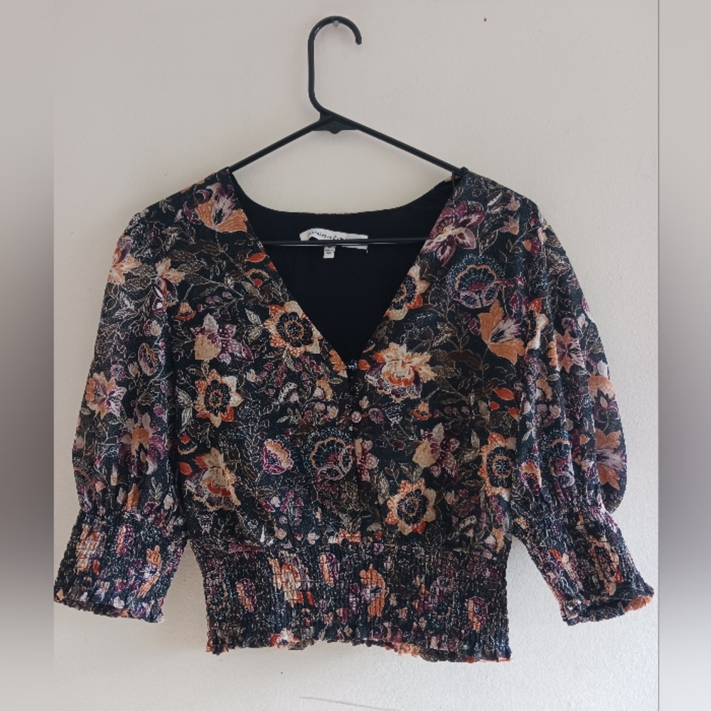 Top, Cupcakes and Cashmere, small, black with flowers, puff short sleeves,